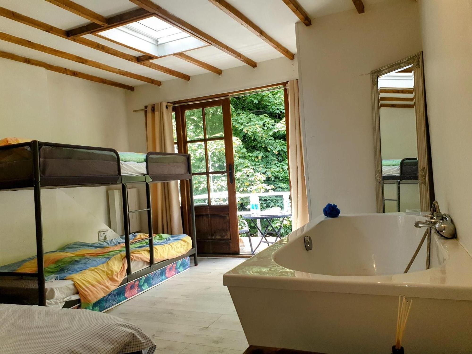 First And Last Youth Hostel 多佛尔 外观 照片